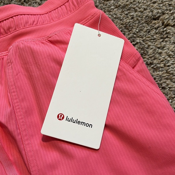 Lululemon Dance Studio HR Lined short size 6 NWT - Picture 2 of 4